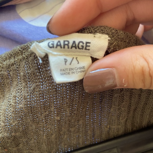 Green garage crop top - Picture 3 of 3